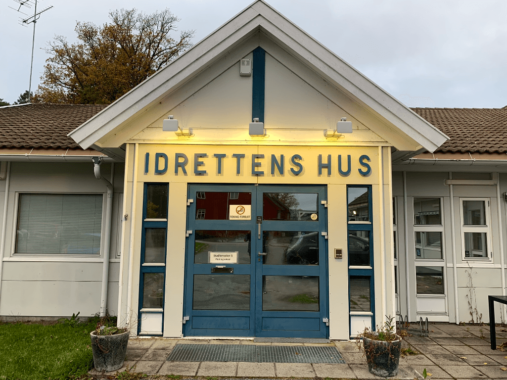 Inngangen til Idrettens Hus i Sandefjord